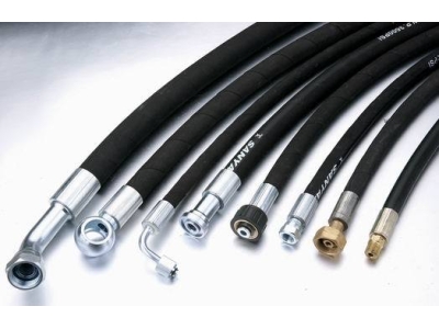 特氟龍軟管在燃油輸送方面的應用